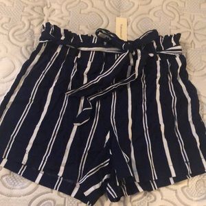 Dizzy Lizzy high waisted shorts Francescas